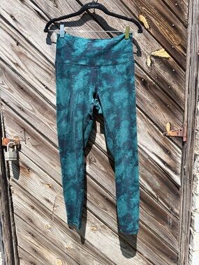 Fleo Teal & Black Tie-Dye El Toro Leggings